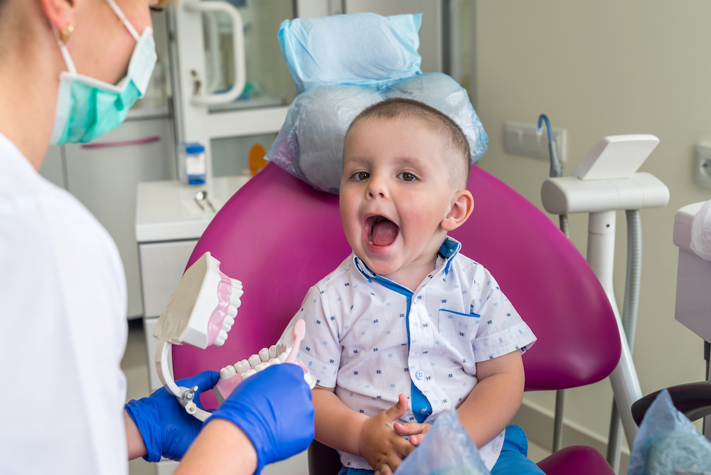premiere-visite-dentiste-enfant